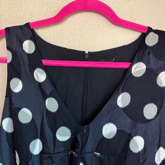 Ann Taylor Navy & White Polka Dot Chiffon Fit & Flare V-Neck Midi Dress 8 - Picture 8 of 10
